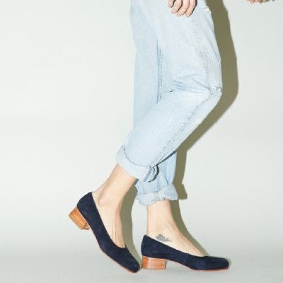 *SOLD* No.6 Frankie Pump in Navy Suede - Picture 2 of 12